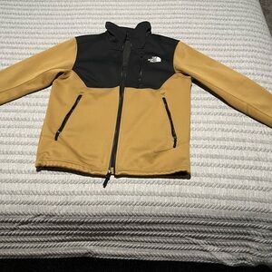 listing-status-banner